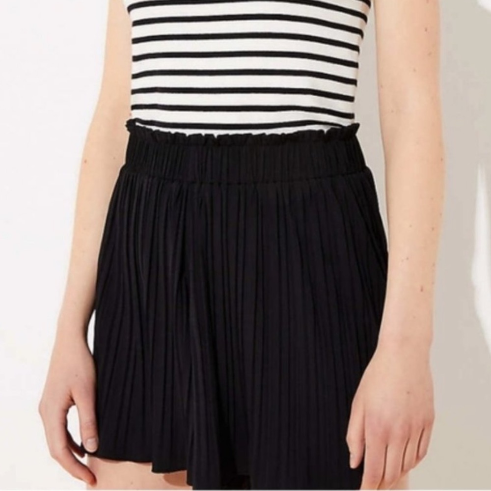 NWT Black Loft High Waist Pleated Shorts